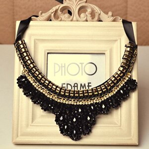 Fashionable Statement Choker Necklace